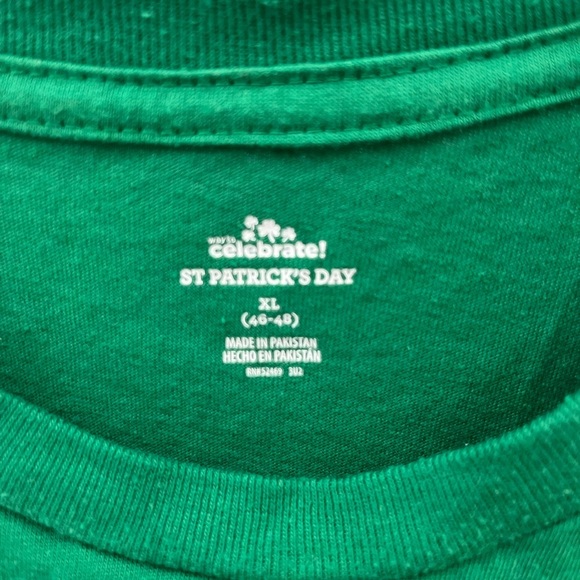 Men's Green 'Lucky' Graphic Tee XL - Picture 3 of 4